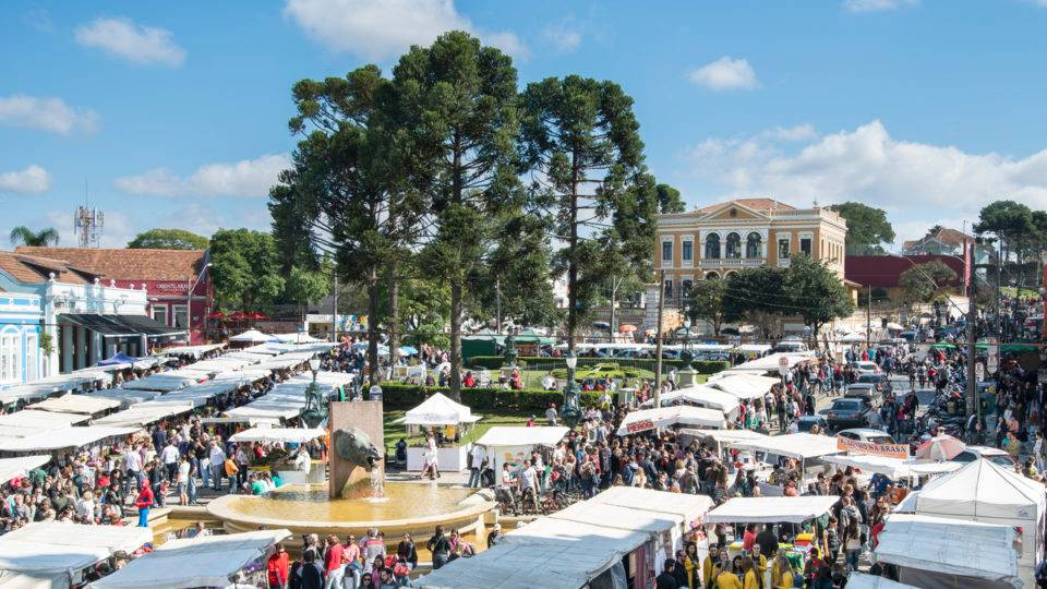 Não perca a Feira do Largo